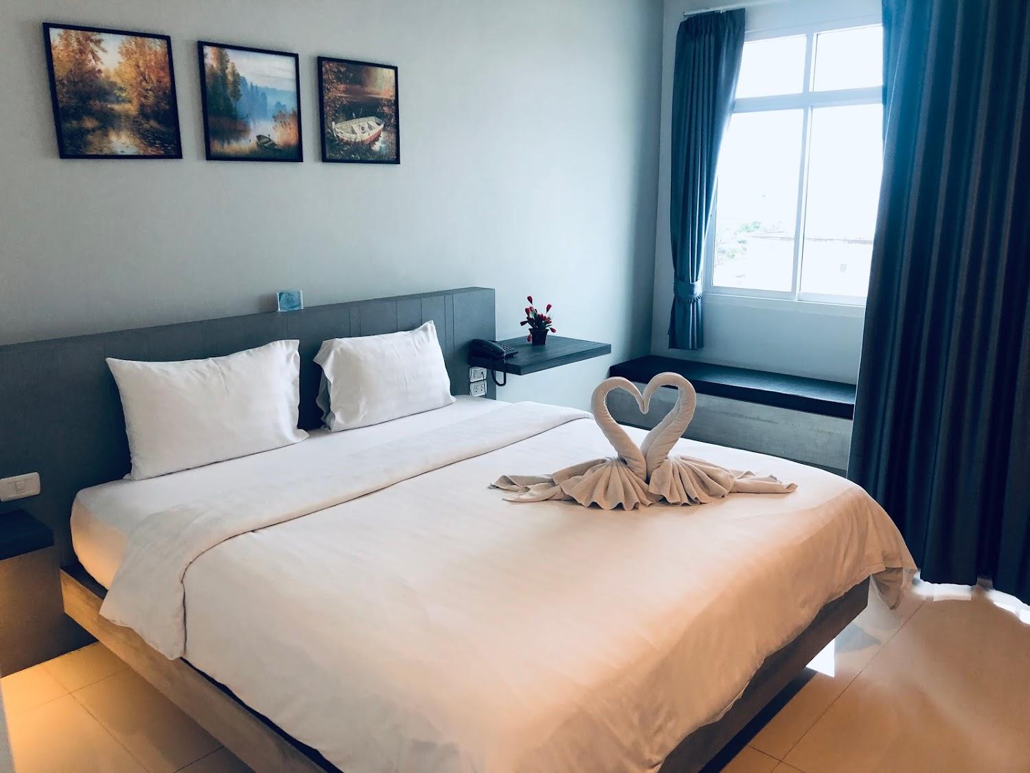 Cover Image for Evergreen Suite Hotel