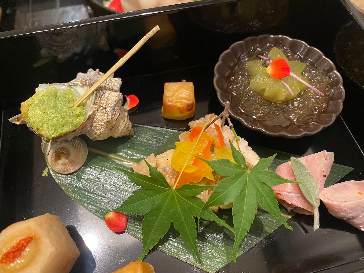 Cover Image for ゆるり箱根 withDOGS