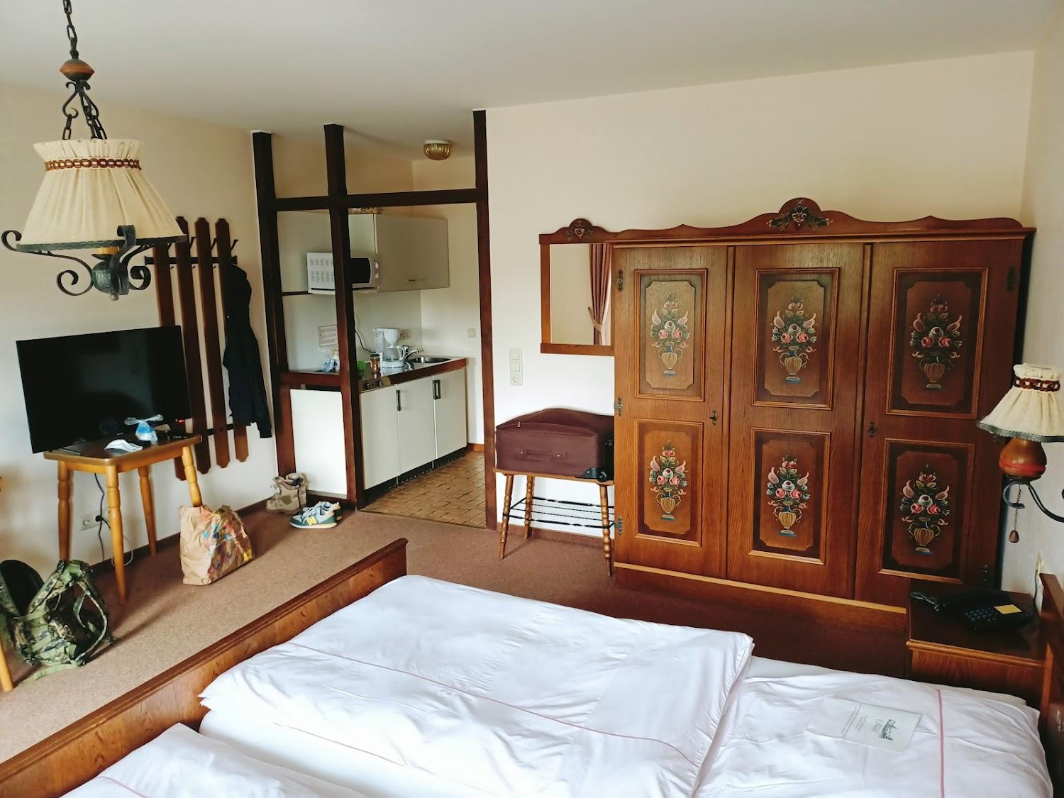 Cover Image for Biehls - Hotel~Monteurunterkünfte~Serviced Appartements