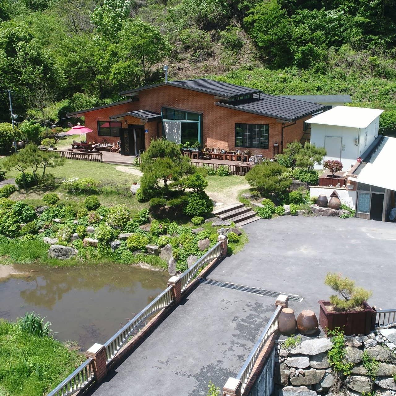Cover Image for 웅골민박