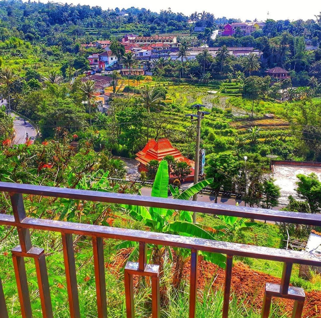 Cover Image for Panorama 2 Hotel