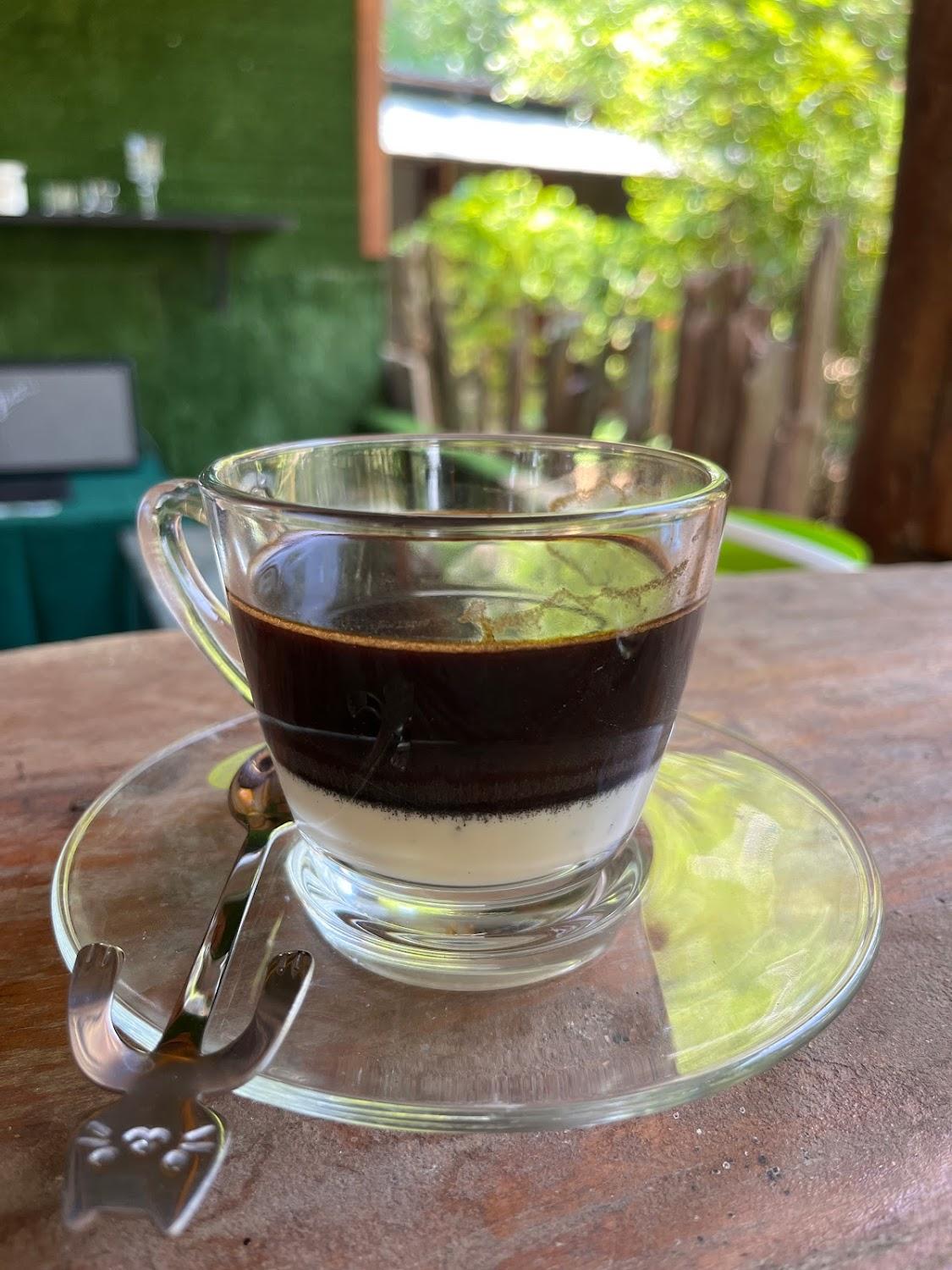 Cover Image for หลงสุข กาแฟโบราณ