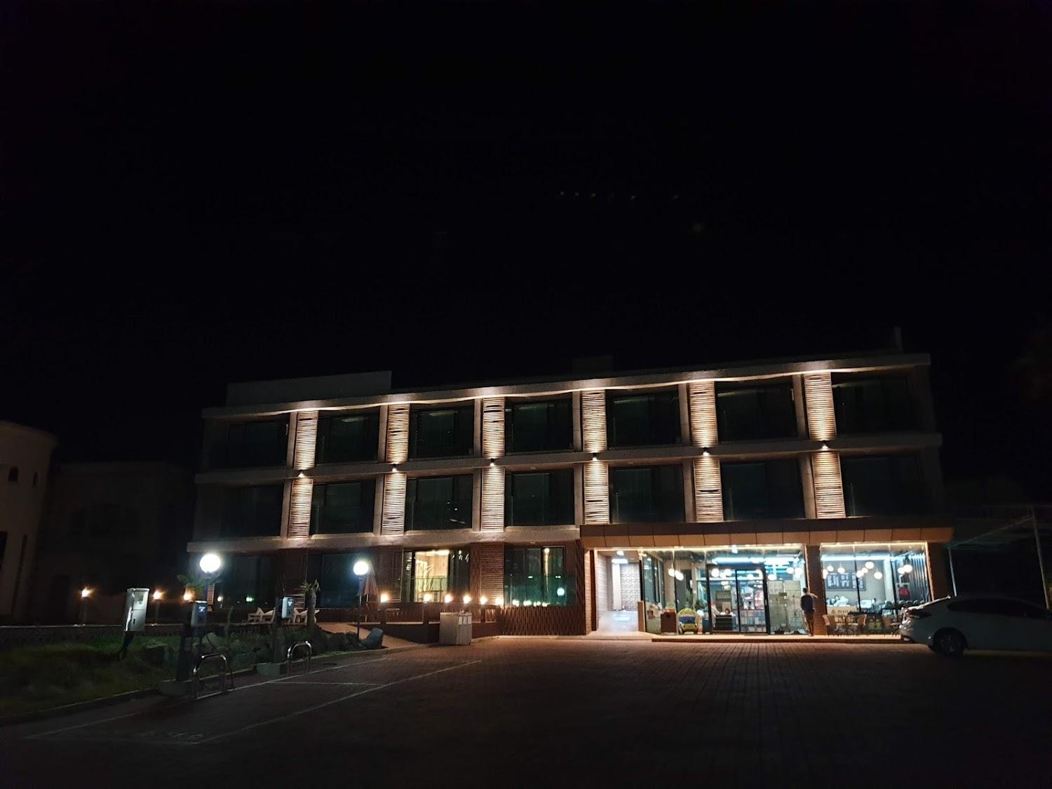 Cover Image for 메모리아리조트