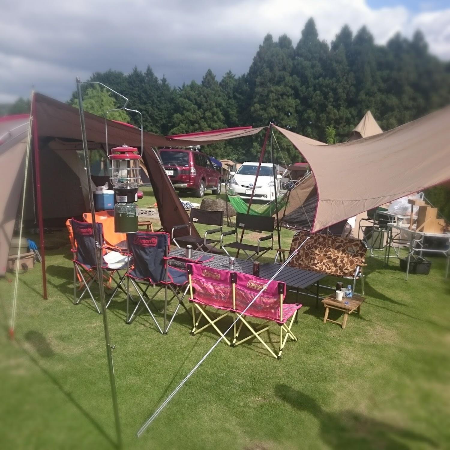 Cover Image for Country Bear Family Campsite