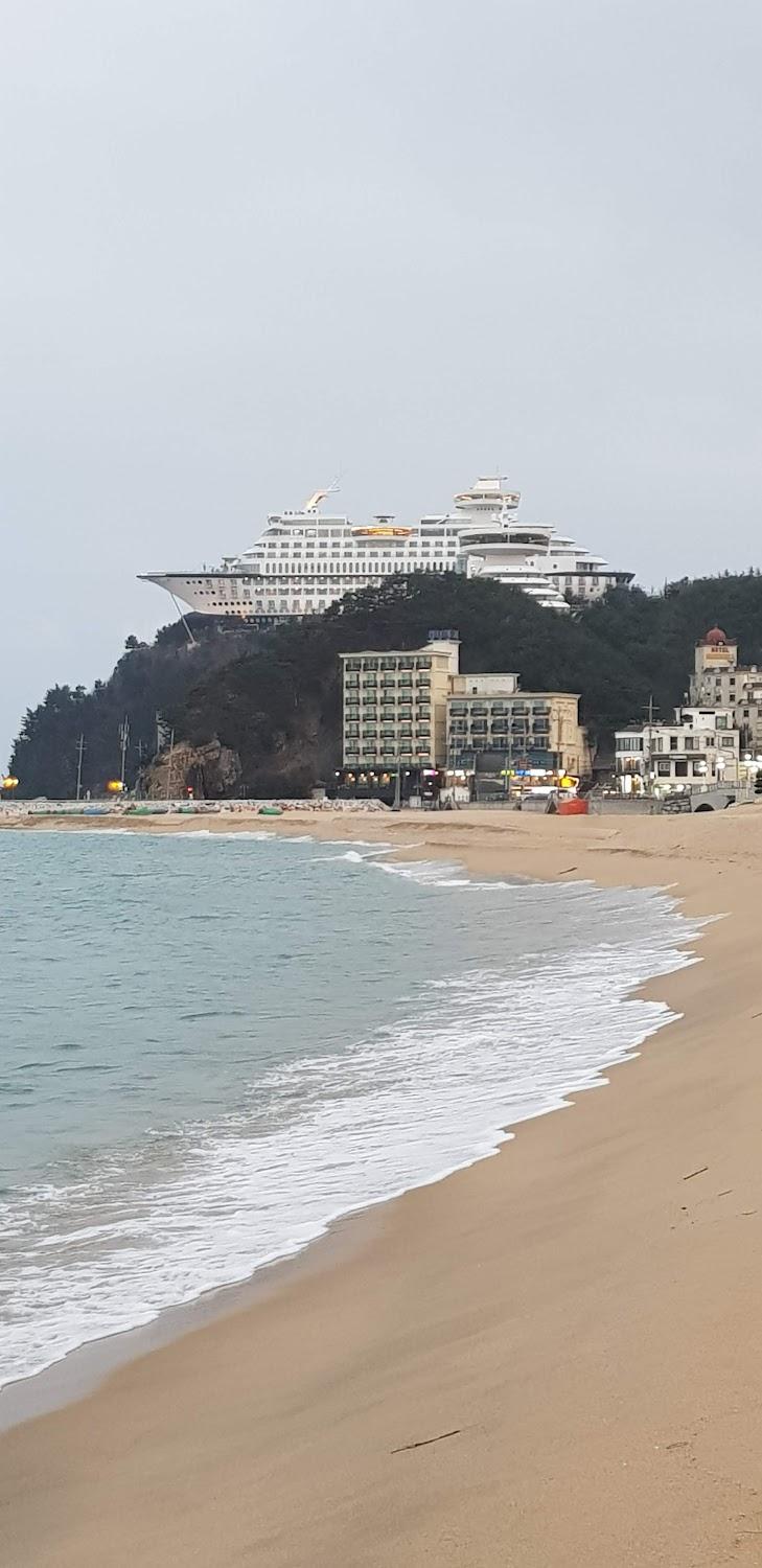 Cover Image for 필하우스 모텔