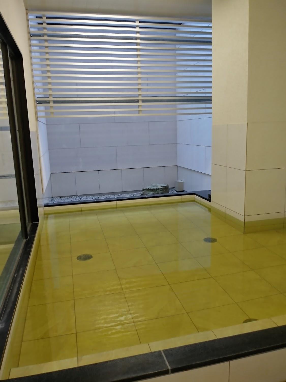 Cover Image for 天然温泉 六ツ門の湯
