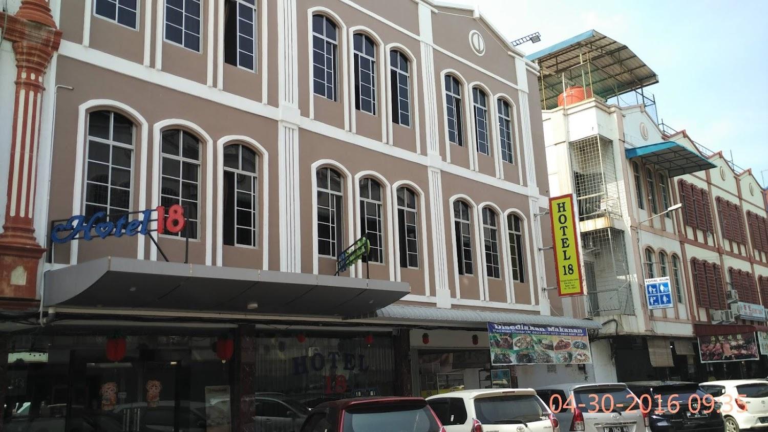 Cover Image for Hotel 18