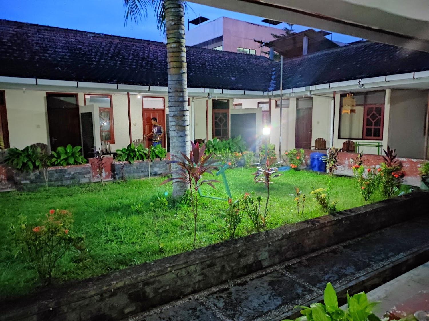 Cover Image for Super OYO 942 Srikandi Hotel