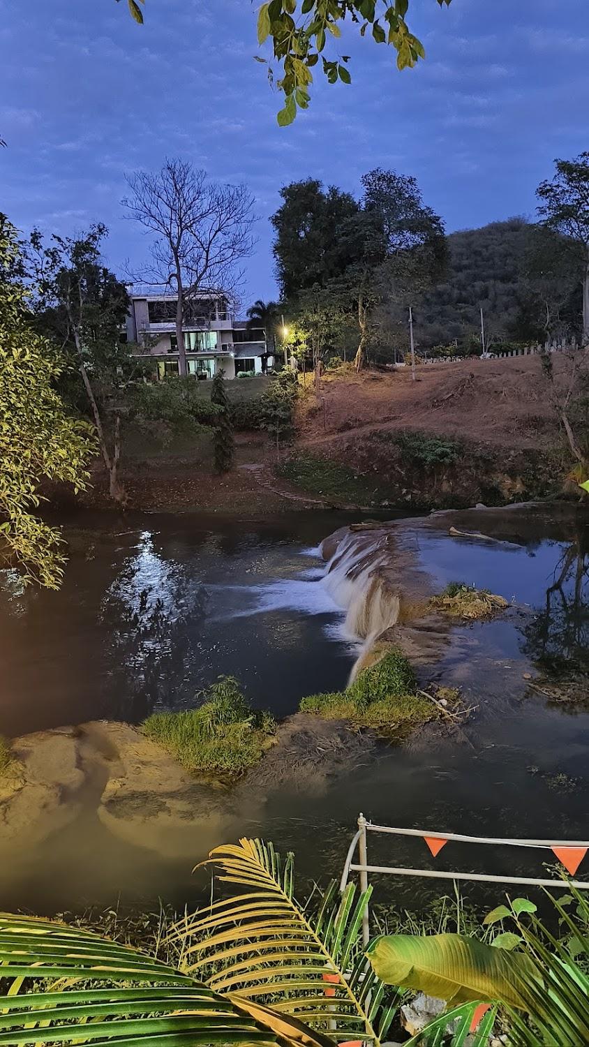 Cover Image for The Waterfall Resort