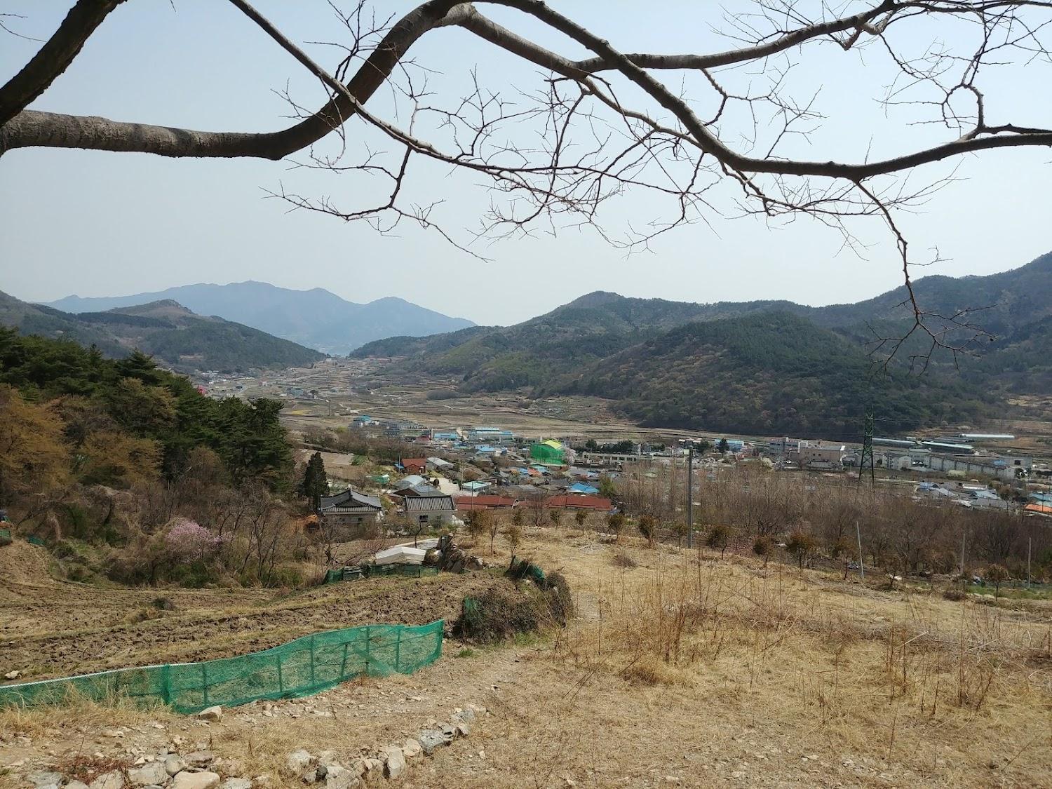 Cover Image for 영취산민박