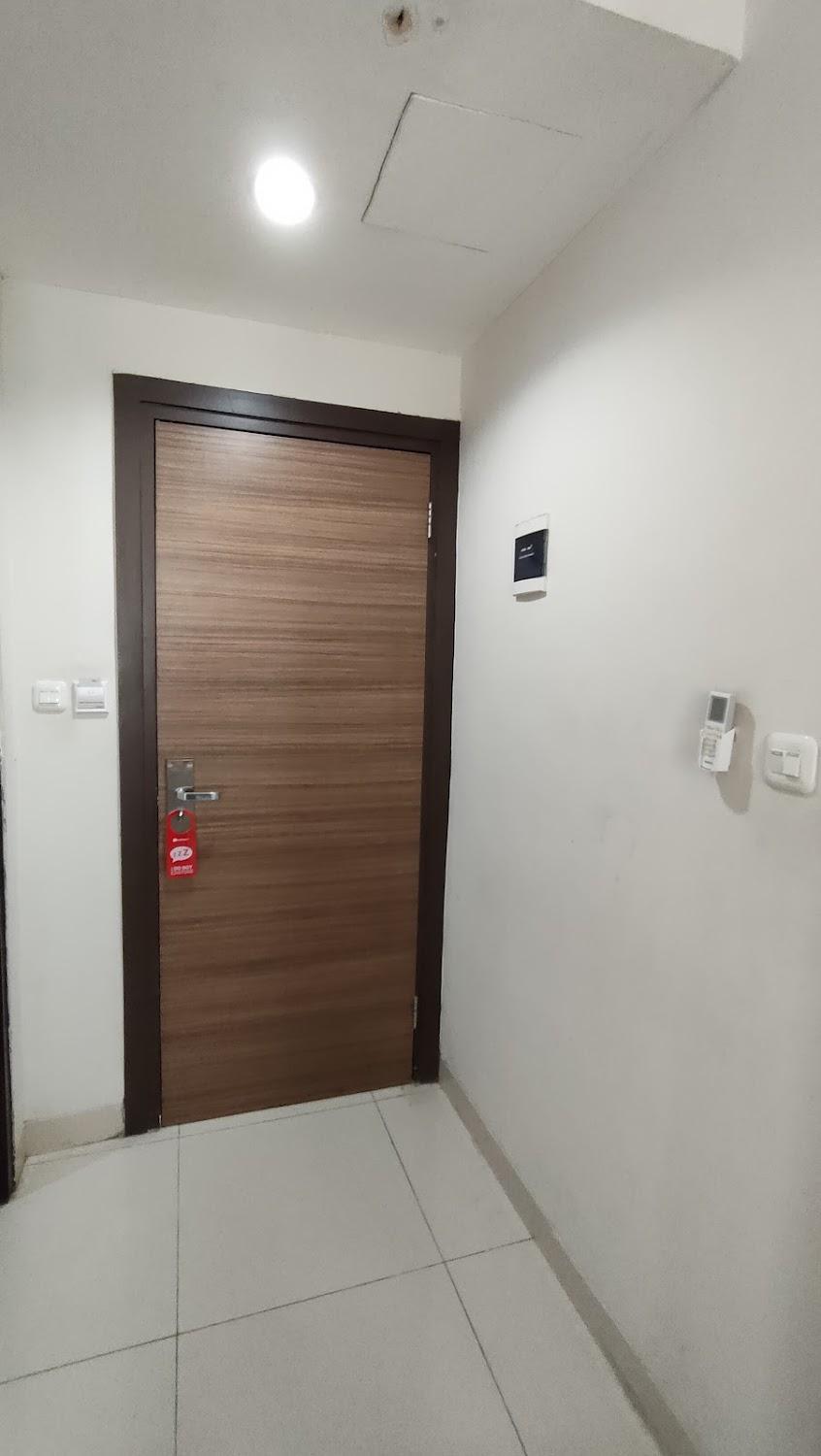 Cover Image for RedDoorz Plus near Lippo Mall Kemang 2