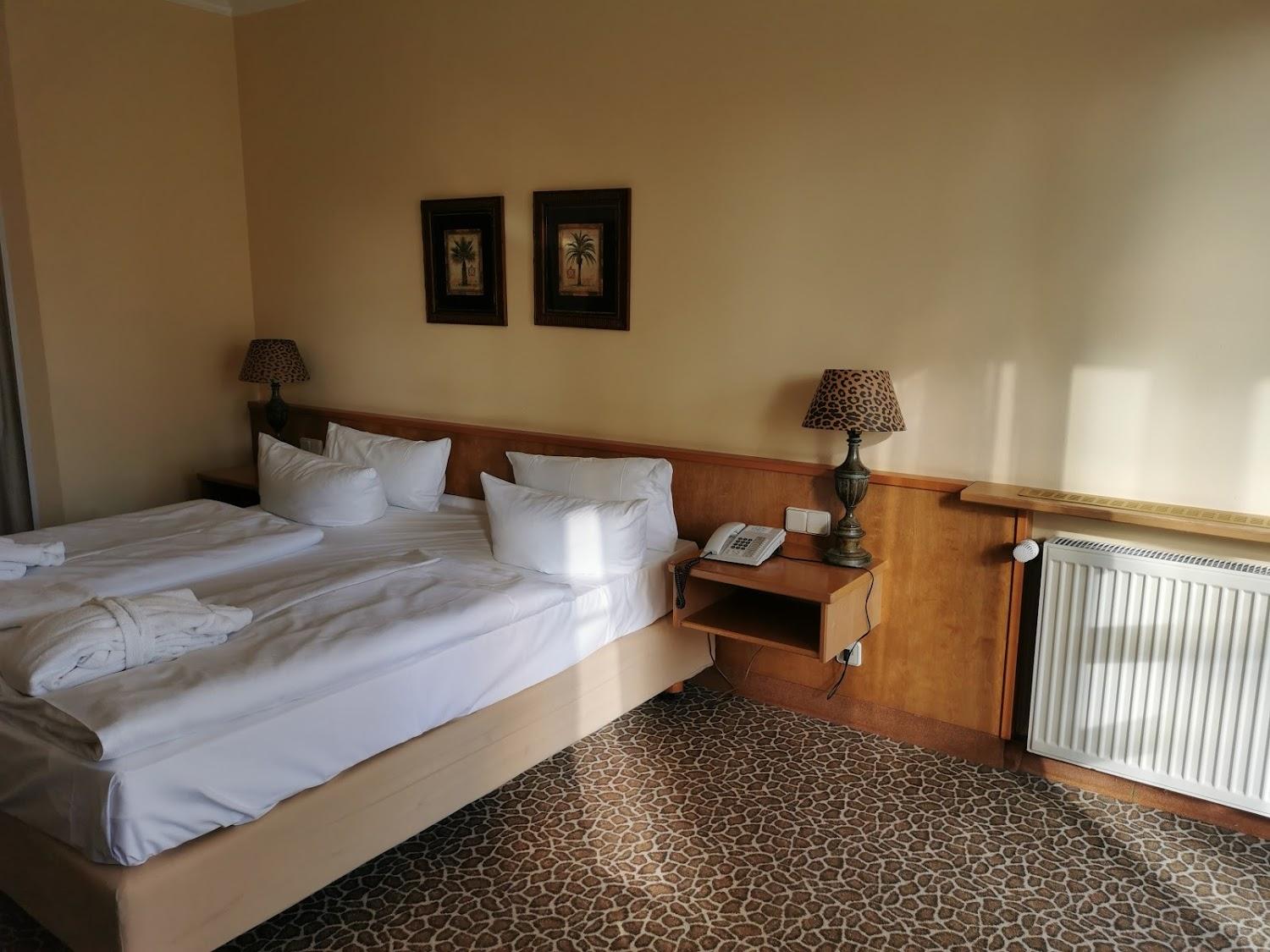 Cover Image for ThermenHotel Neide Bad Griesbach (früher Viktoria/Columbia Hotel)