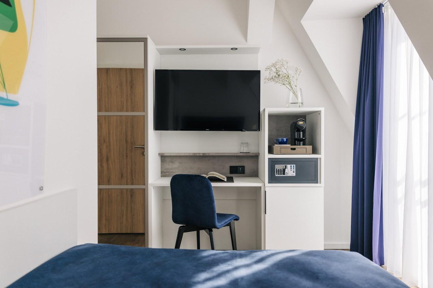 Cover Image for Homaris East Side