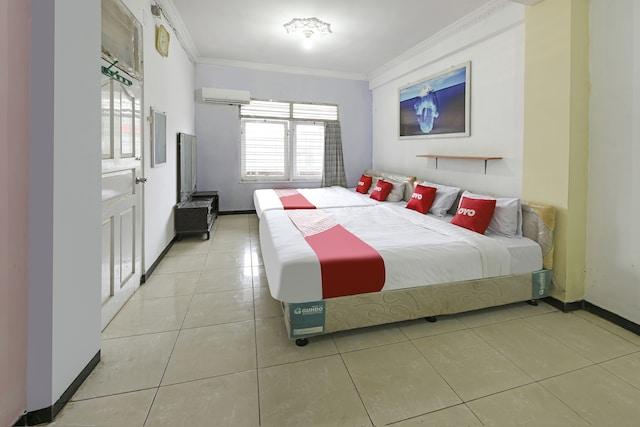 Cover Image for OYO 90451 Hotel Roda Mas 1