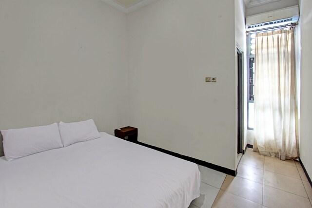 Cover Image for OYO 92750 Motel Langko