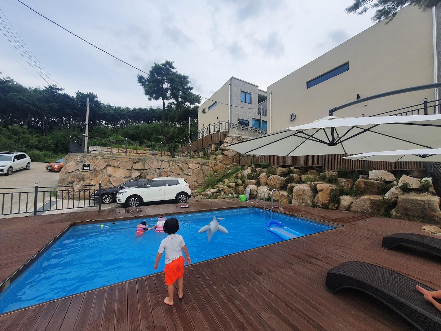 Cover Image for 경주 비클래시 키즈풀빌라(불국사점)