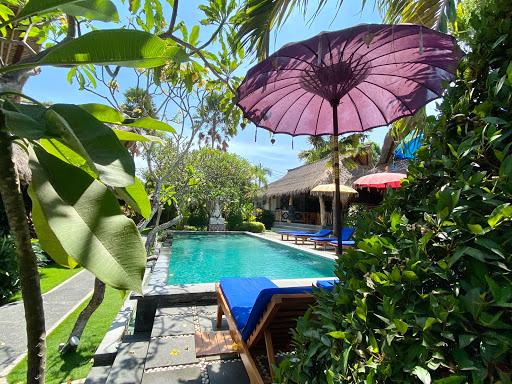 Cover Image for The Calmtree Bungalows