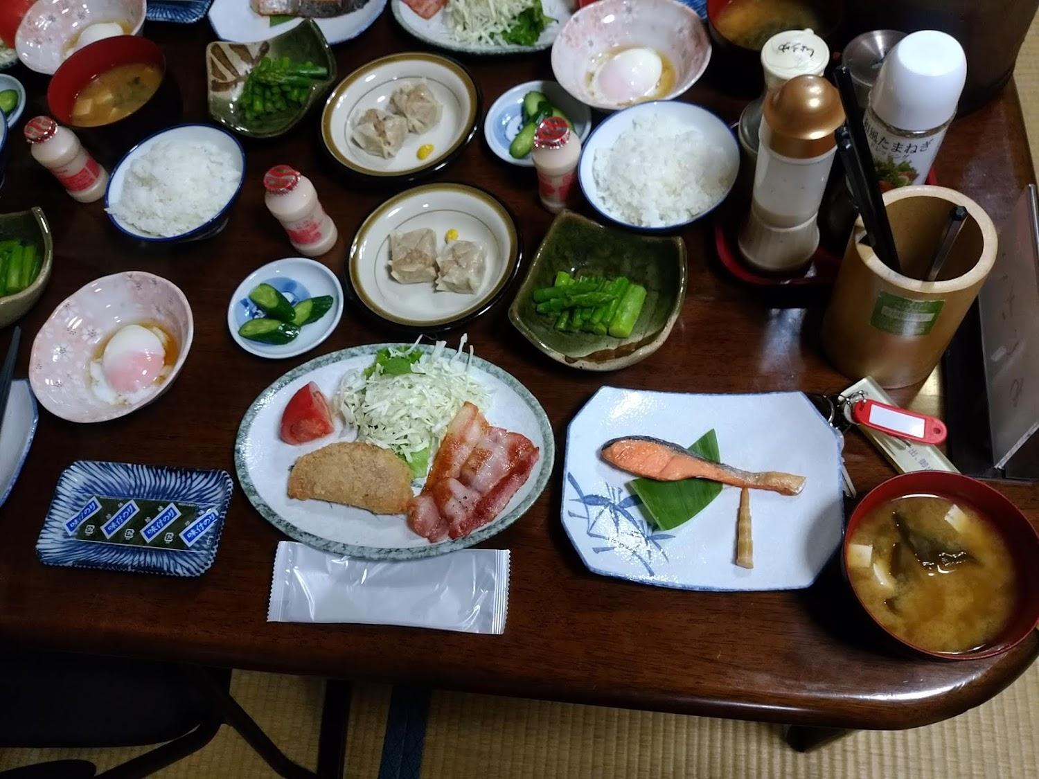 Cover Image for なかみち屋