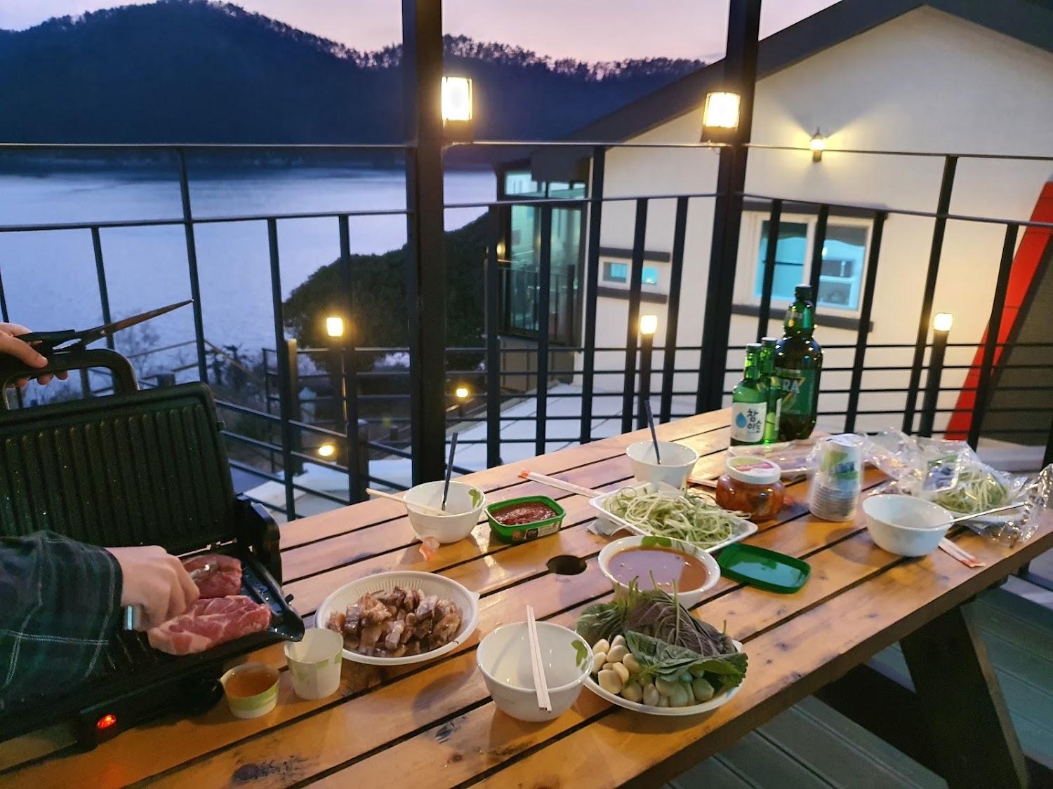 Cover Image for 리멤버펜션A