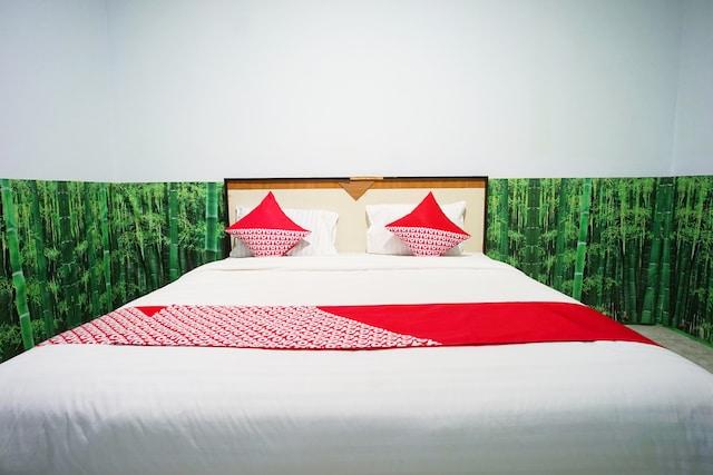 Cover Image for SUPER OYO 754 Nur Aziziah Guest House Syariah