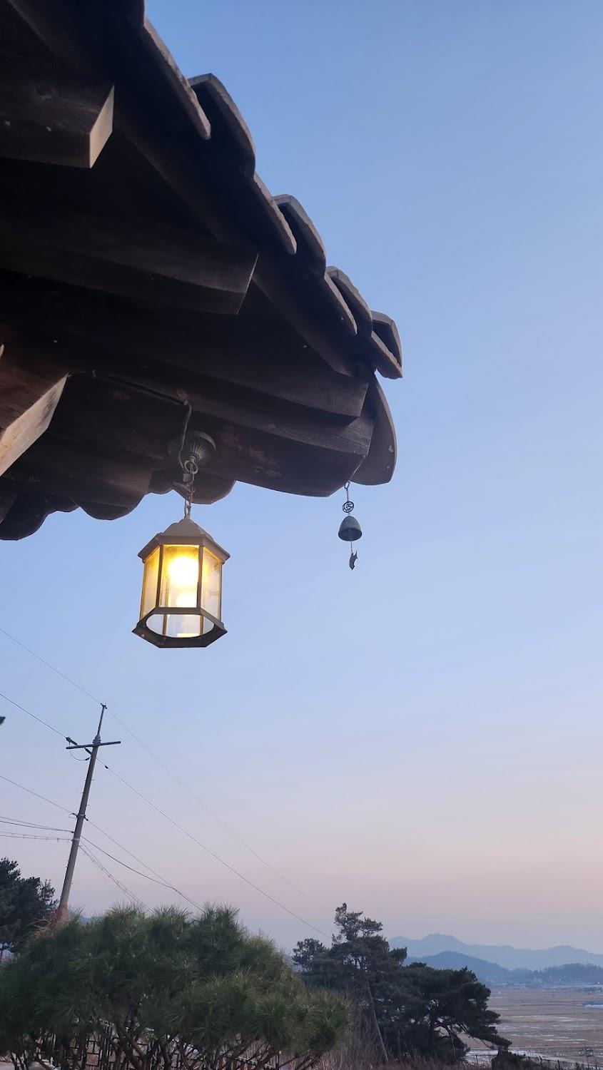Cover Image for 한옥카페 & 펜션 궁