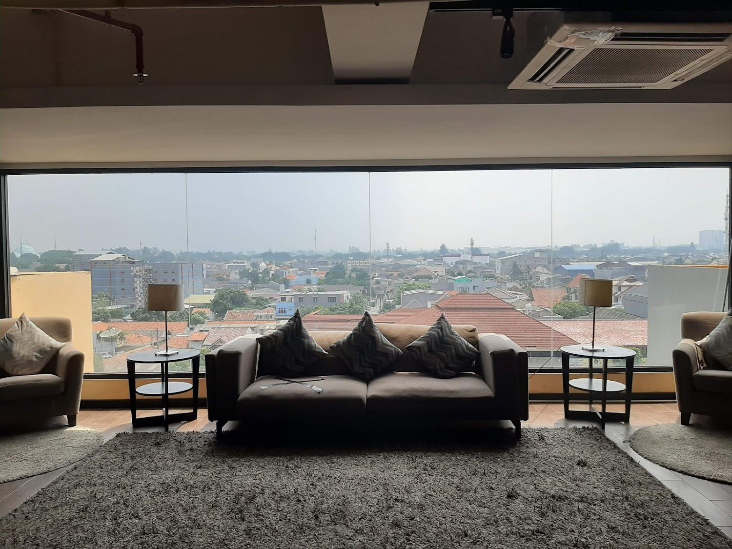 Cover Image for Yellow Bee Hotel Tangerang