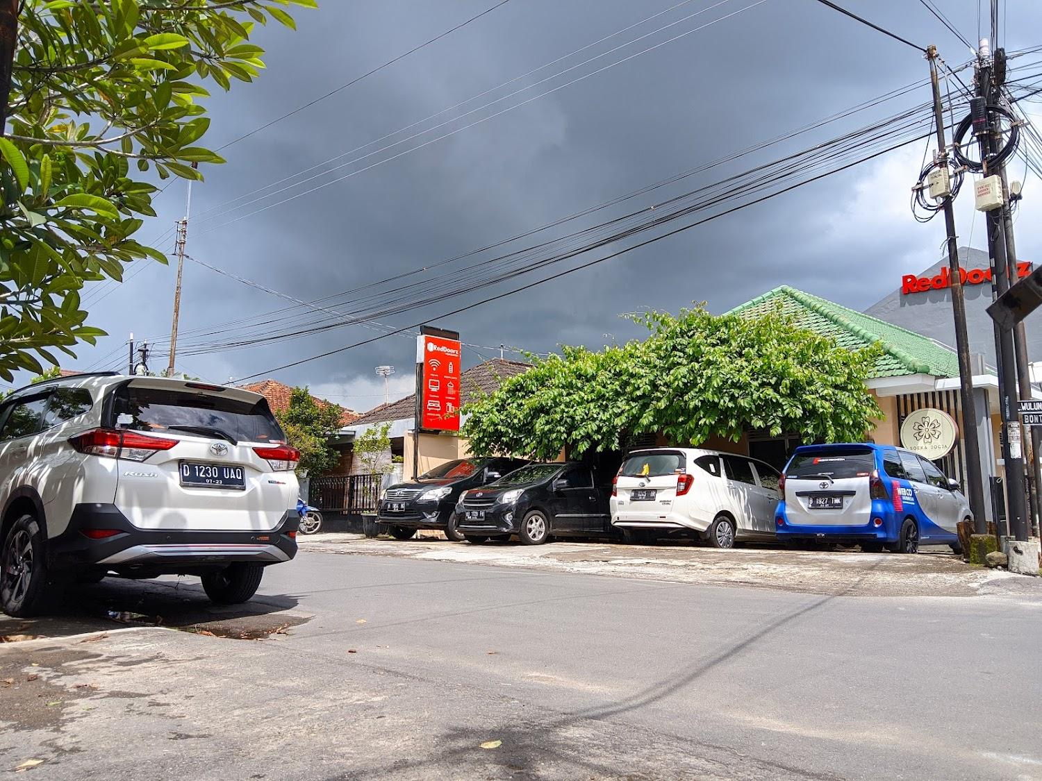 Cover Image for RedDoorz near Gejayan 3