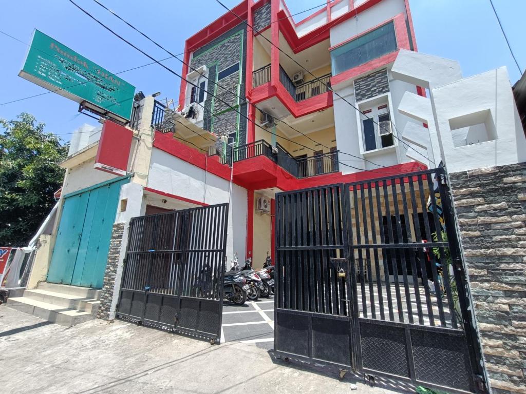 Cover Image for RedDoorz Syariah near Rumah Sakit Umum Wisata UIT