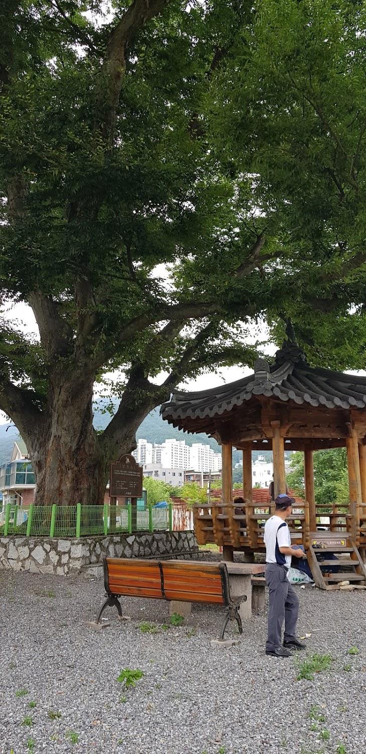 Cover Image for 강변모텔