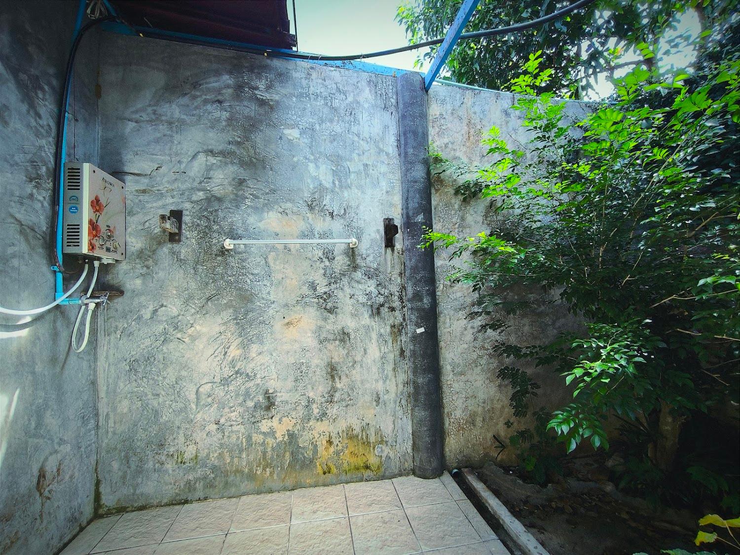 Cover Image for บ้านหวานริมธาร