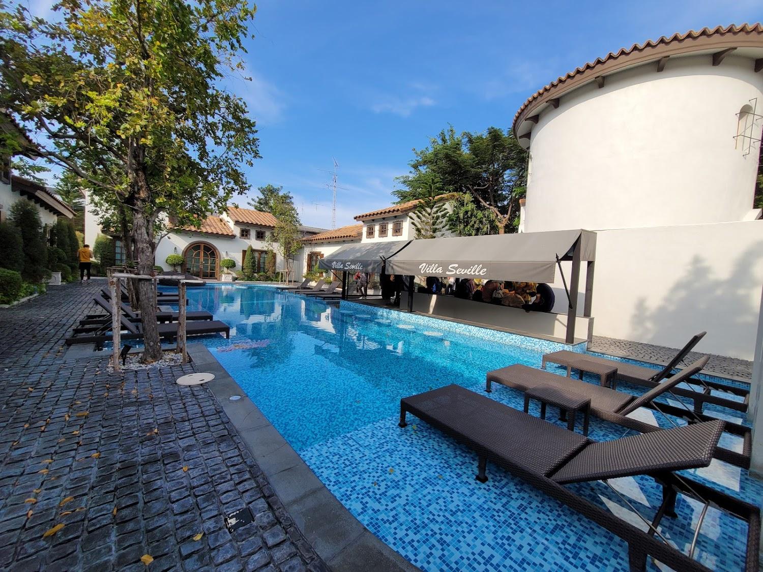 Cover Image for Villa Seville