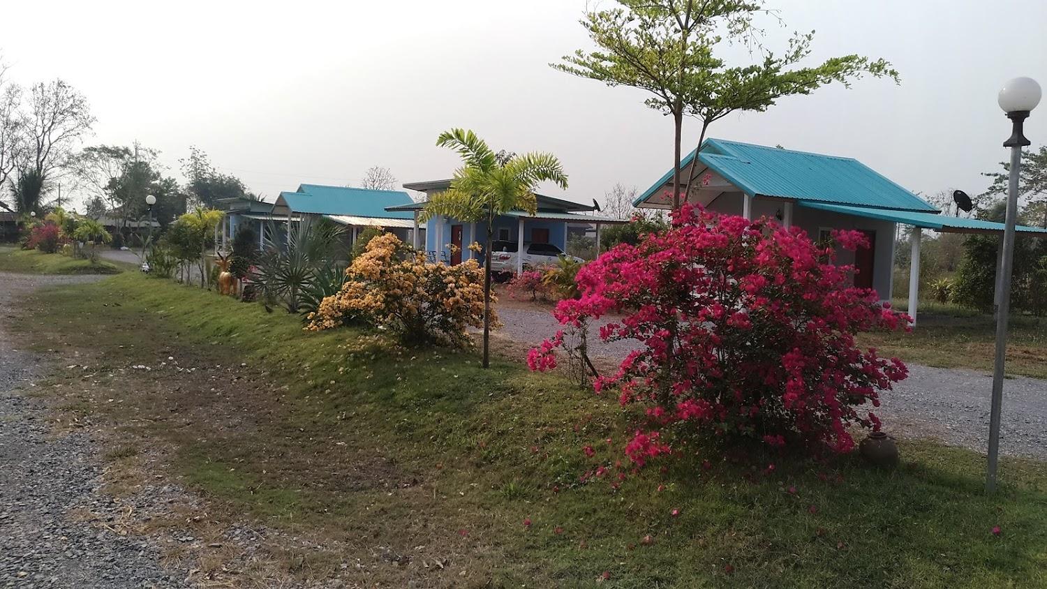 Cover Image for ทุ่งรักรีสอร์ท