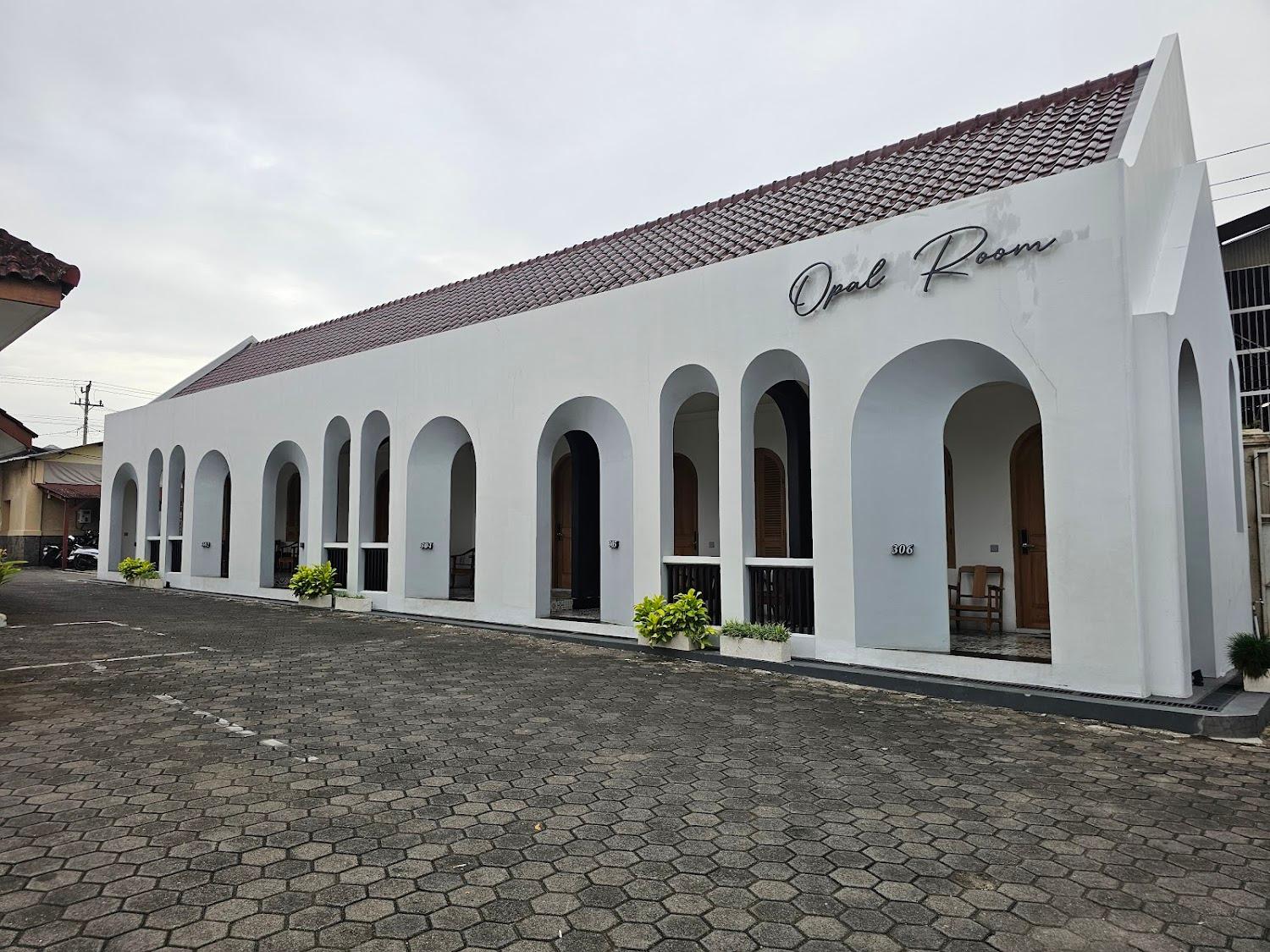 Cover Image for Hotel Besar Purwokerto