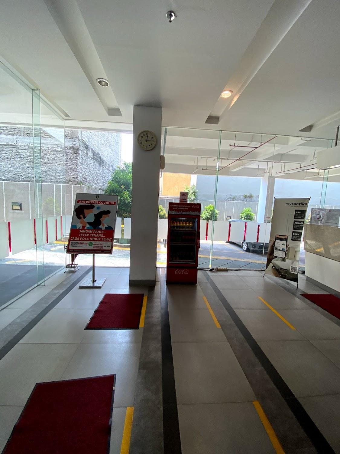 Cover Image for Amaris Hotel Sriwedari Solo