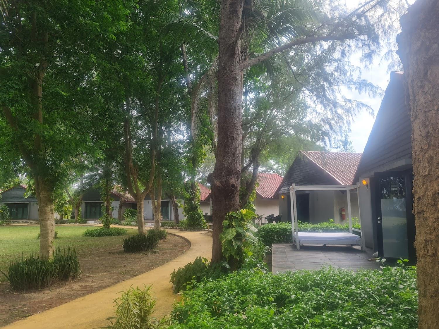 Cover Image for Casuarina Resort