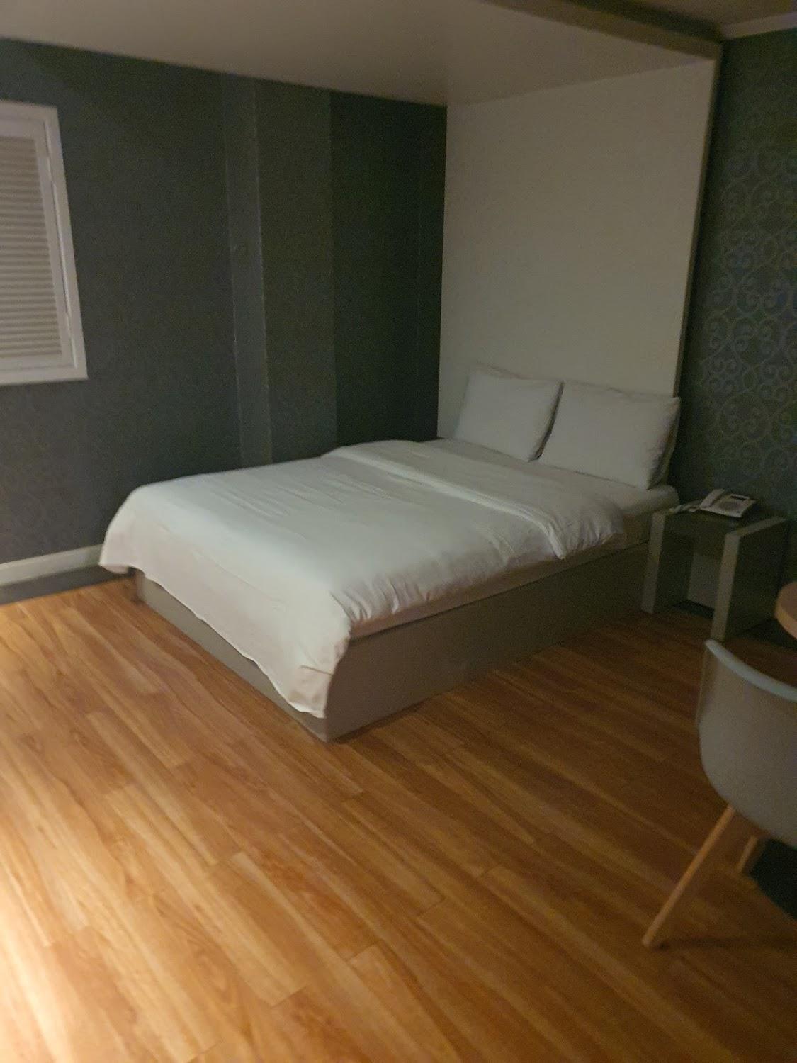 Cover Image for Incheon Airport Bridge Hotel