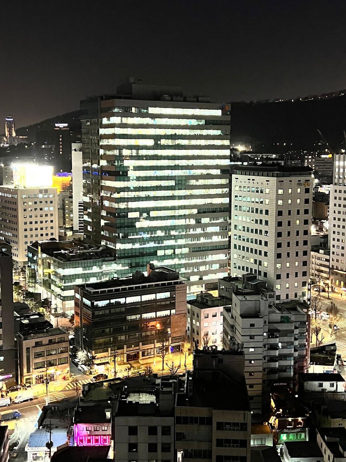 Cover Image for Novotel Ambassador Seoul Dongdaemun Hotels & Residences