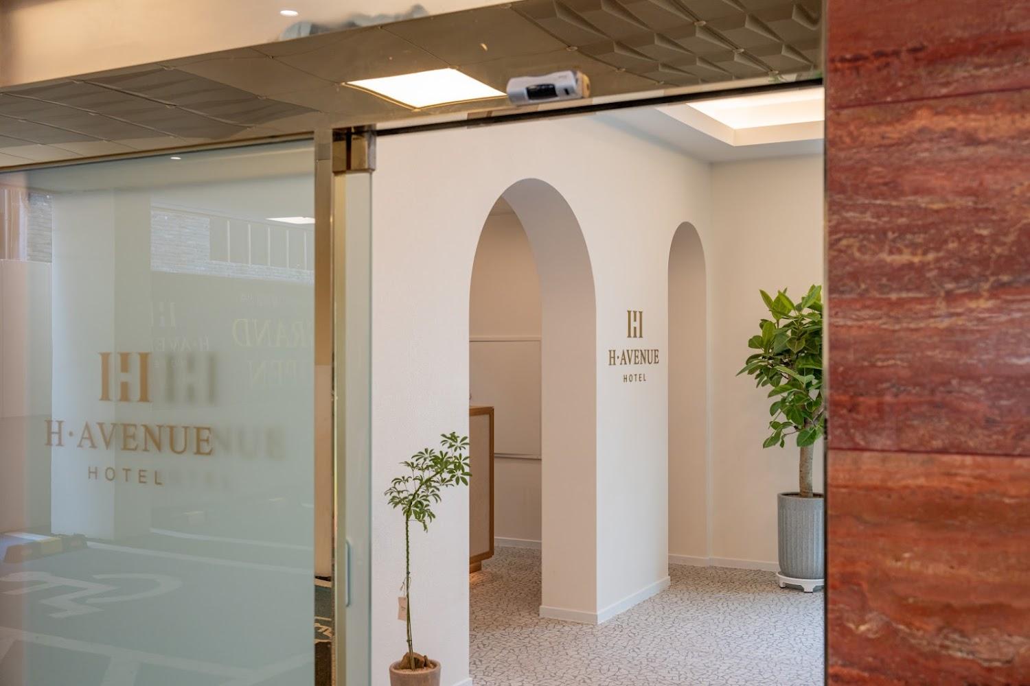 Cover Image for H Avenue Munhyeon