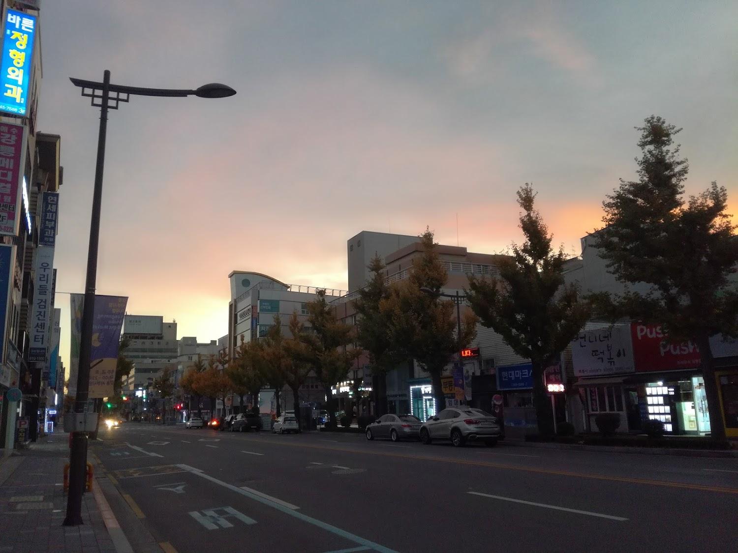 Cover Image for 동신모텔