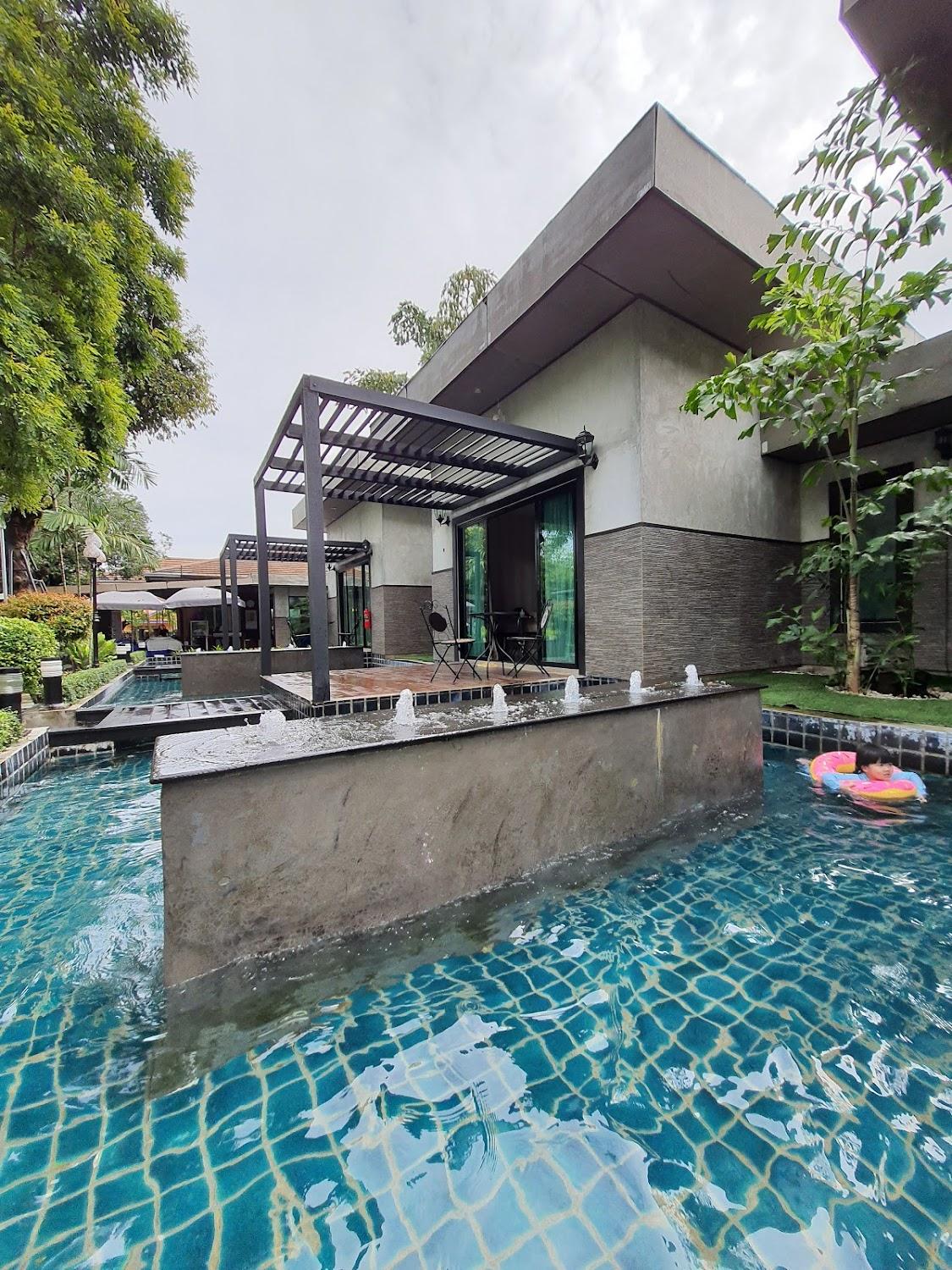 Cover Image for Bangsaray Pool Villa Resort