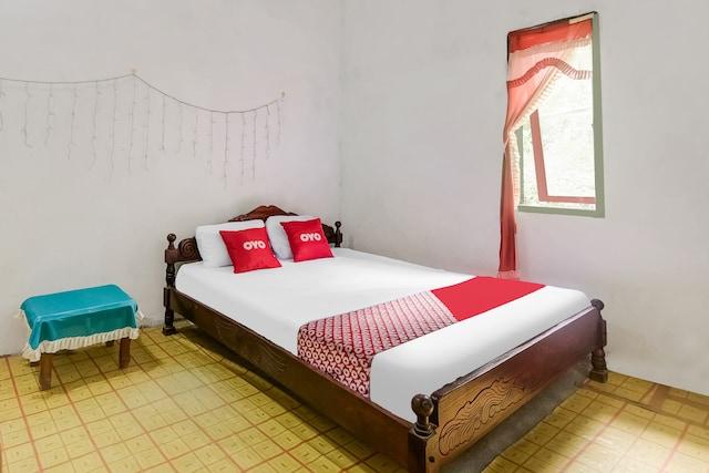 Cover Image for OYO Homes 91148 Homesstay Desa Wisata Bahoi
