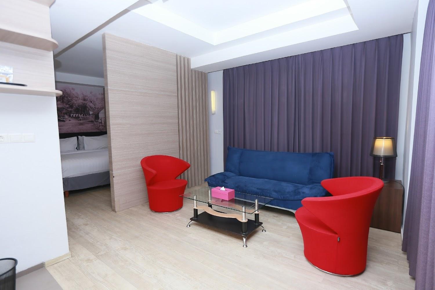 Cover Image for favehotel