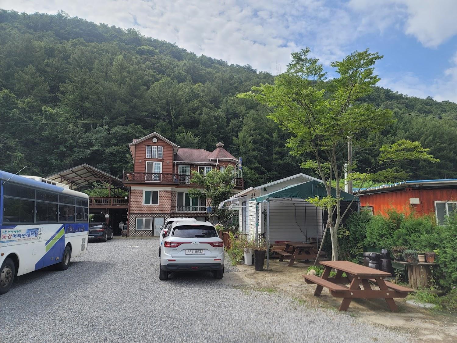 Cover Image for 동강별아래