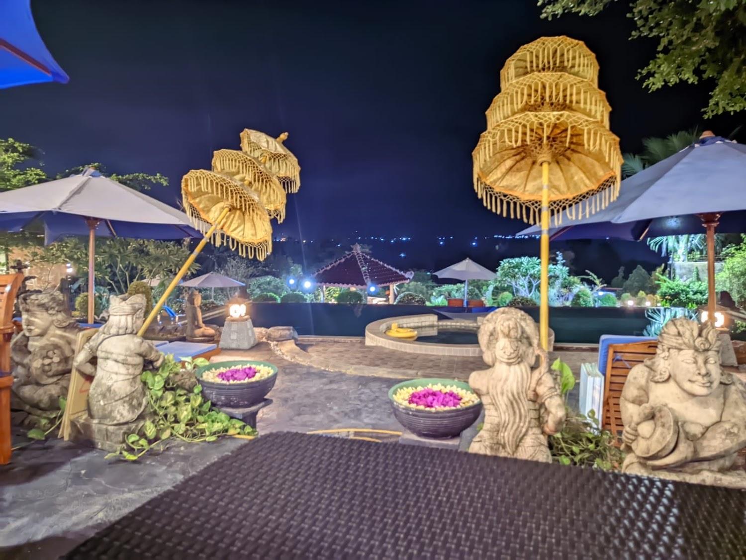 Cover Image for Ảnh At a glance