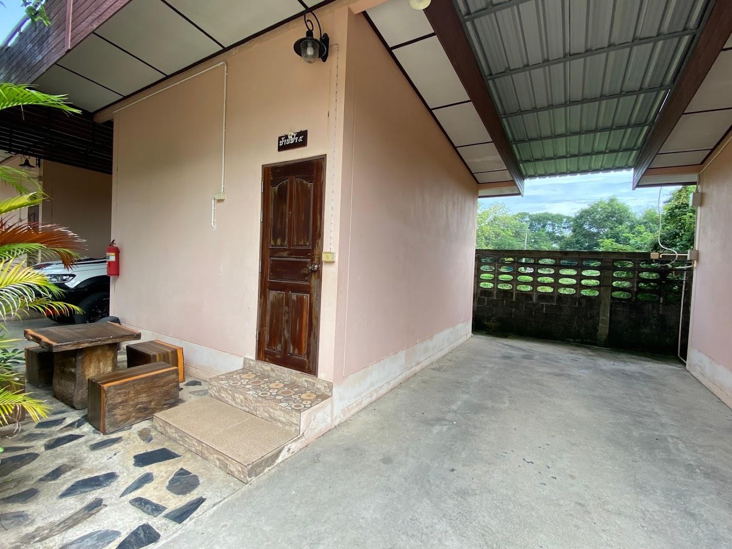 Cover Image for บ้านฟ้ารีสอร์ท
