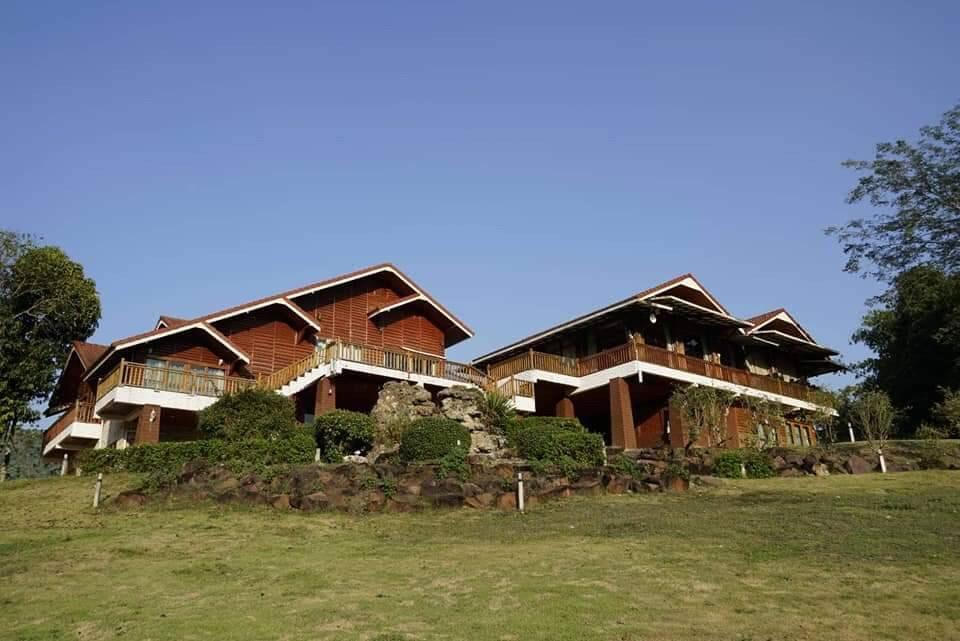 Cover Image for The Richy Field Resort