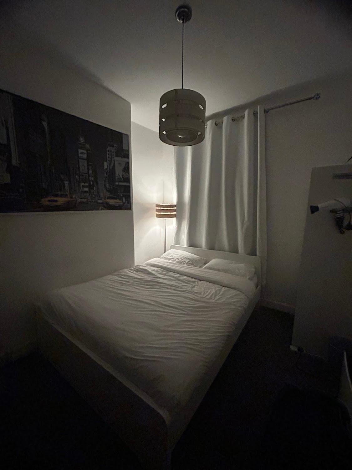 Cover Image for Beautiful Room in London
