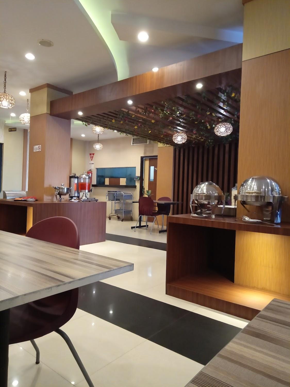 Cover Image for Parma Paus Hotel