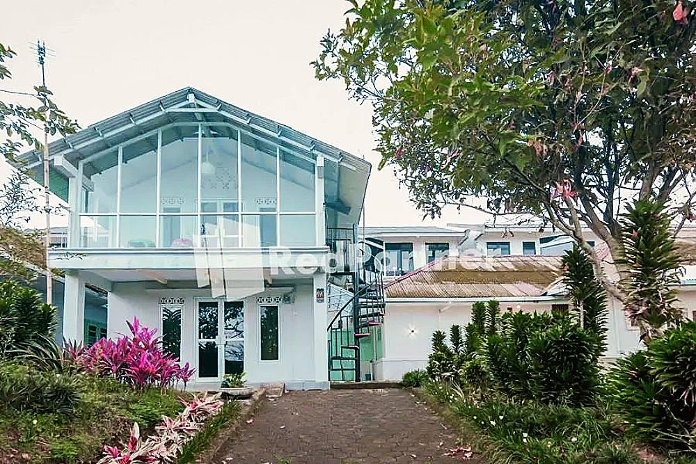 Cover Image for Villa Puncak Agape near Cipanas Mitra RedDoorz