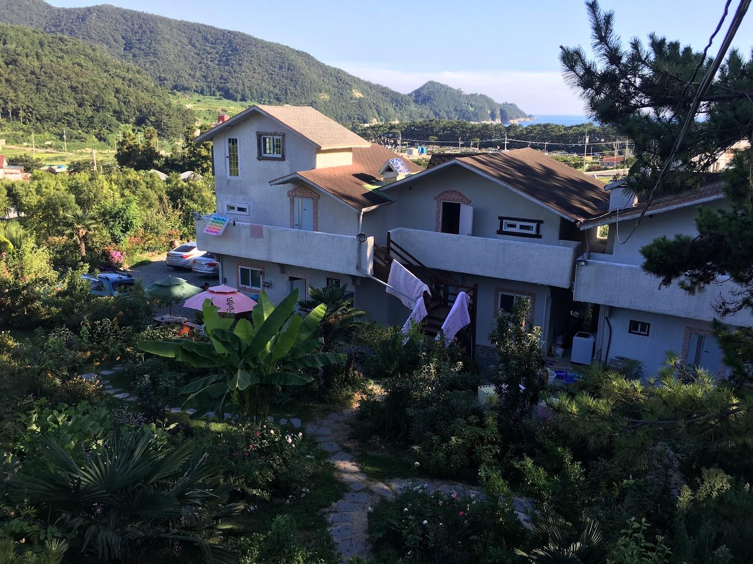 Cover Image for 송정황토펜션